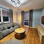 Family Apartment *