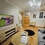 Family Apartment *